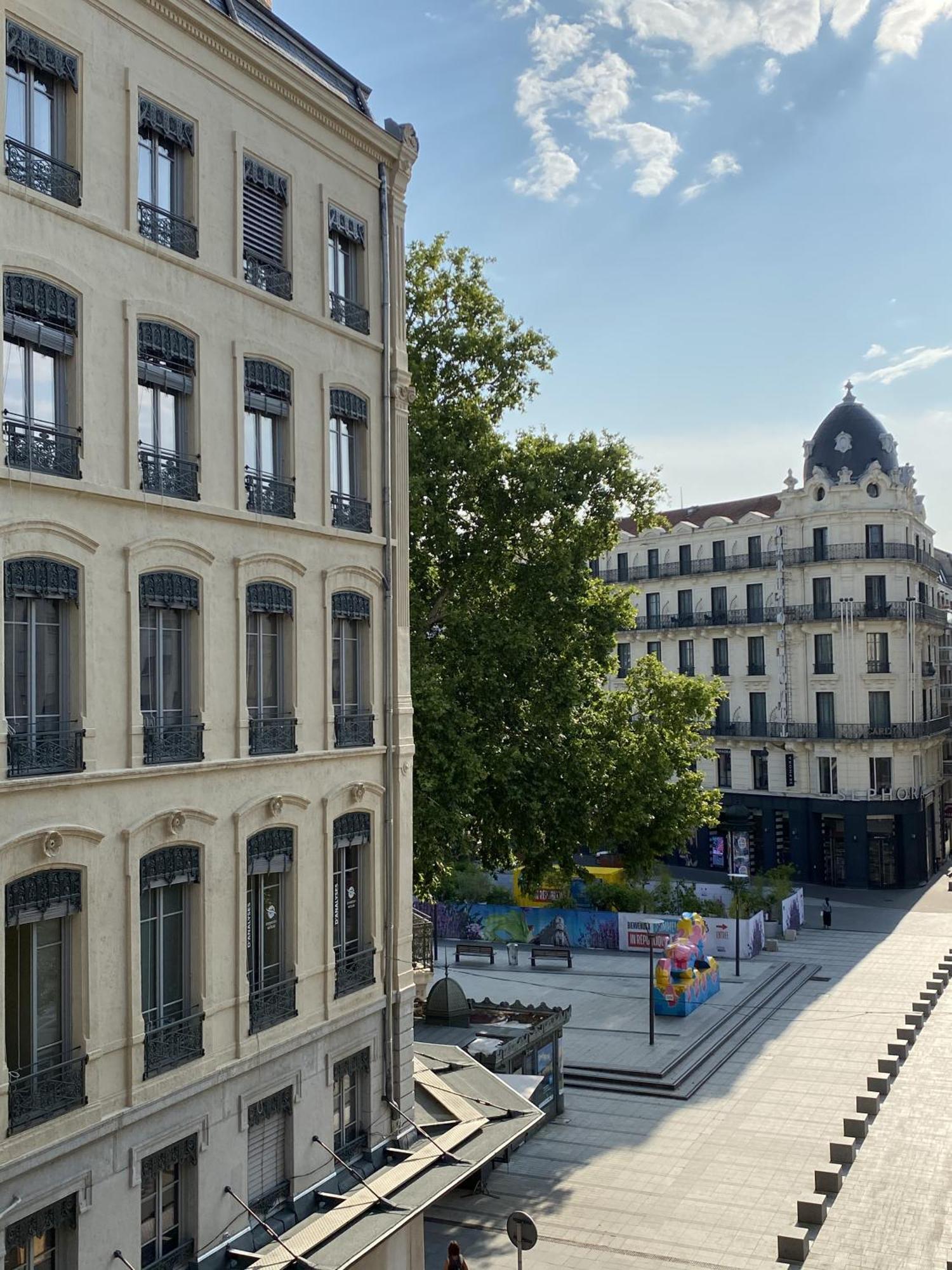 Appartement De Standing Pour 6 Refait A Neuf Λυών Εξωτερικό φωτογραφία